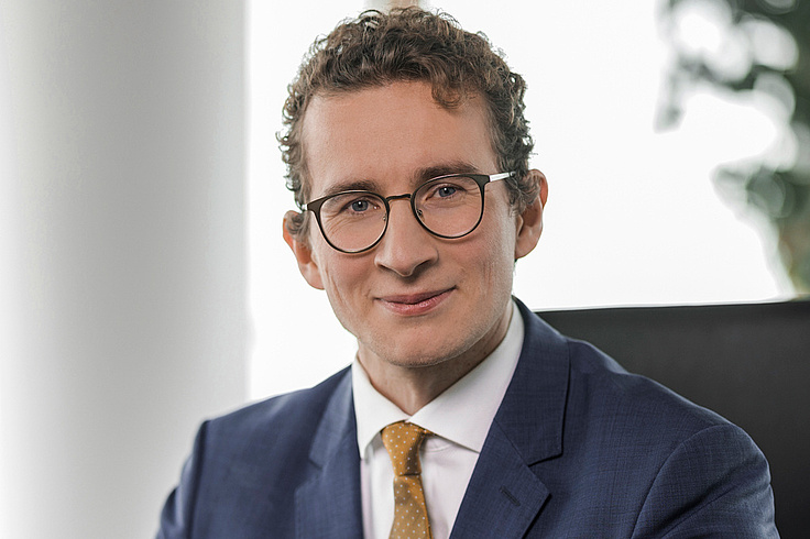 Dr. Tim Schütz